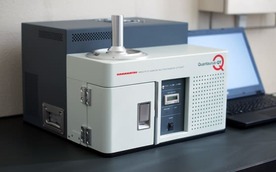 絶対発光量子収率測定装置