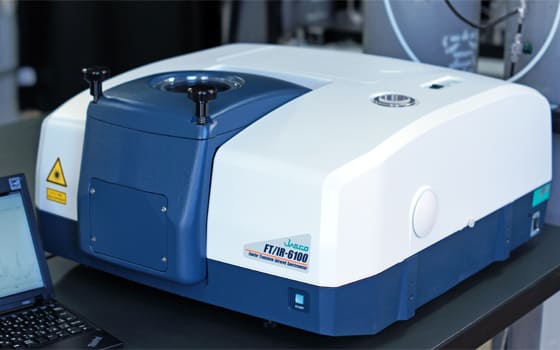 Fourier Transform Infrared Spectrometer (FT-IR)